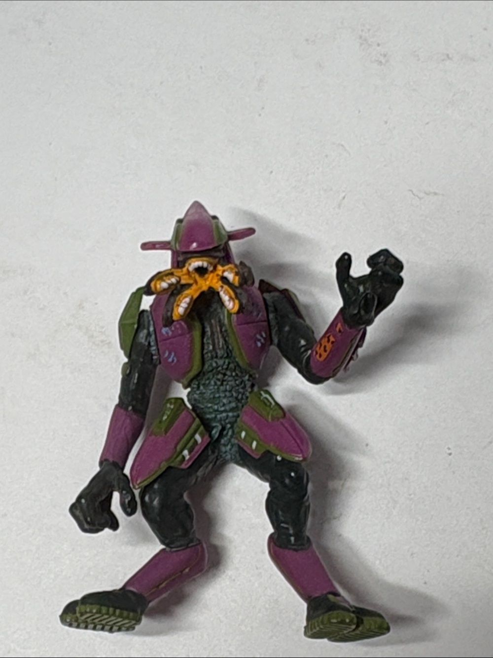 Halo 2 Convenant Magenta Elite Mini Action Figure